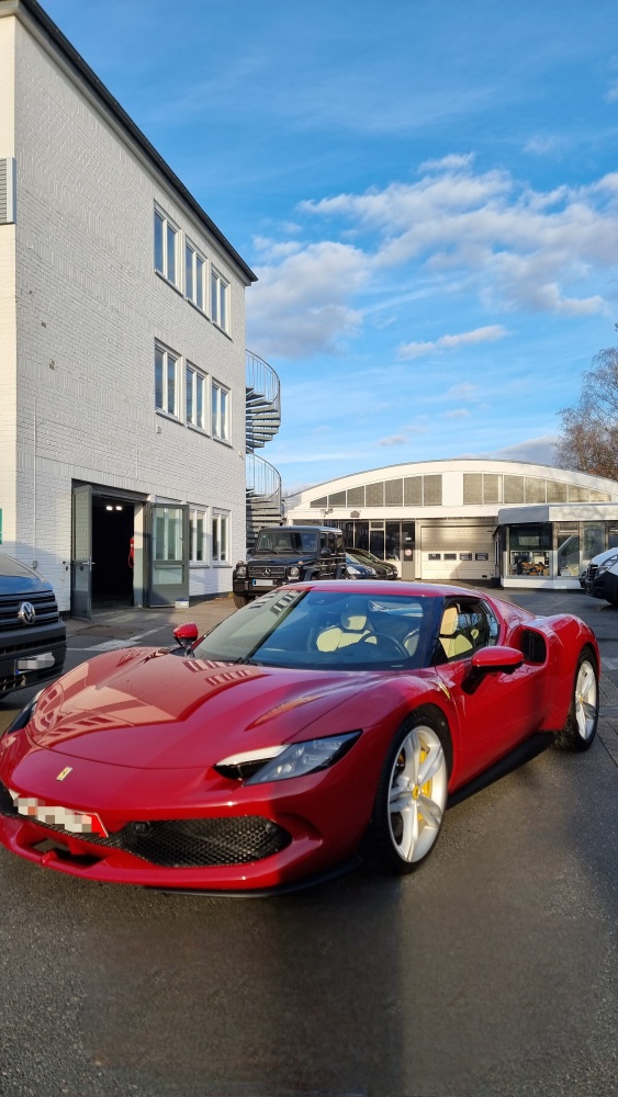 Ferrari 296 GTB Aufbereitung Highlight